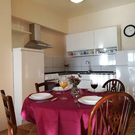 Apartman Una * 크리크베니카